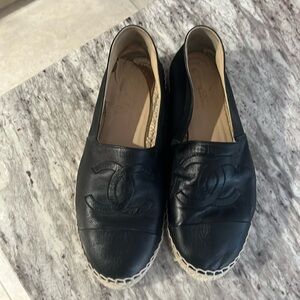 Black leather Chanel espadrille sz38